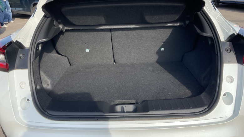 Nissan Juke 1.0 DiG-T N-Connecta 5dr Petrol Hatchback